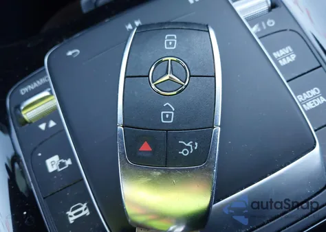 2023 Mercedes-Benz Glb 250 4Matic z USA, uszkodzony, nr VIN W1N4M4HB8PW282195